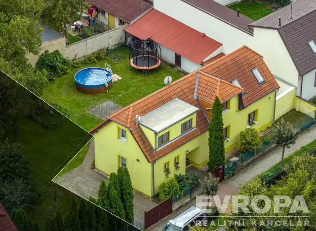 Prodej rodinného domu, Zeleneč, Bezručova, 213 m2