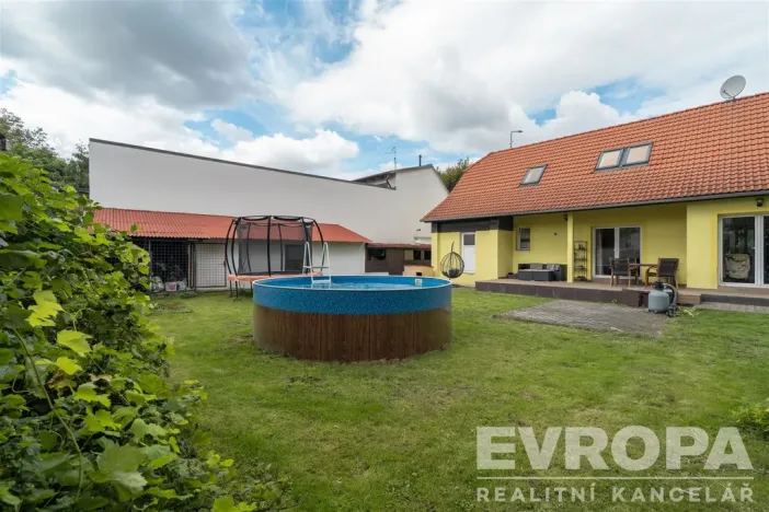 Prodej rodinného domu, Zeleneč, Bezručova, 213 m2