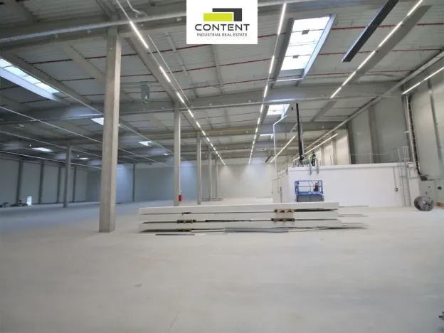 Pronájem výrobních prostor, Brno - Tuřany, Letiště Brno-Tuřany, 5000 m2