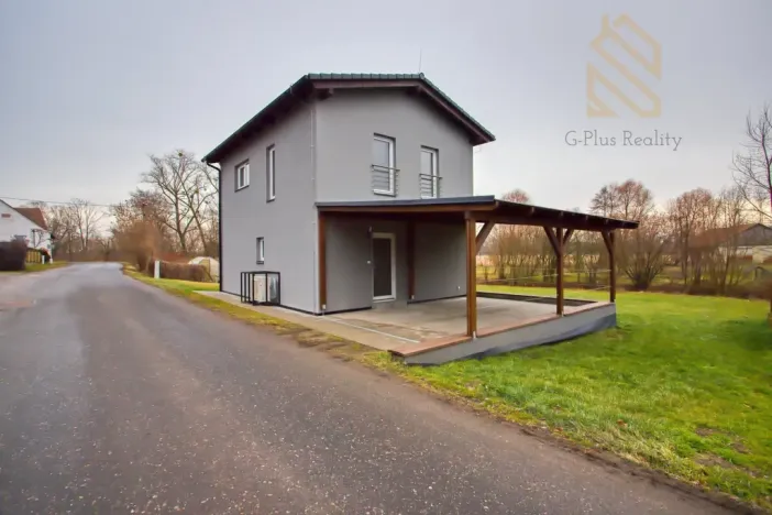 Prodej rodinného domu, Uhersko, 84 m2