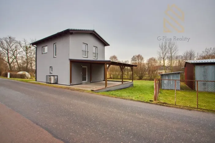 Prodej rodinného domu, Uhersko, 84 m2