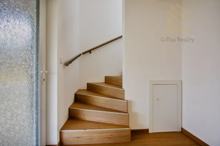 Prodej rodinného domu, Uhersko, 84 m2