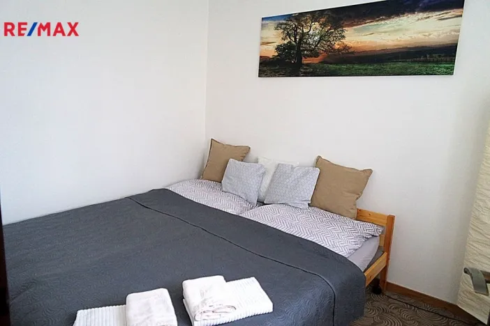 Pronájem bytu 2+kk, Hradec Králové - Nový Hradec Králové, Pod Zámečkem, 48 m2