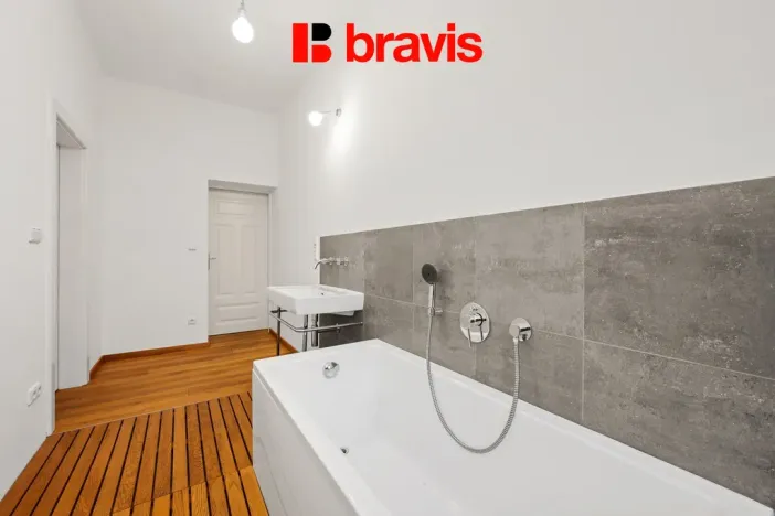 Pronájem rodinného domu, Brno - Pisárky, Květná, 235 m2