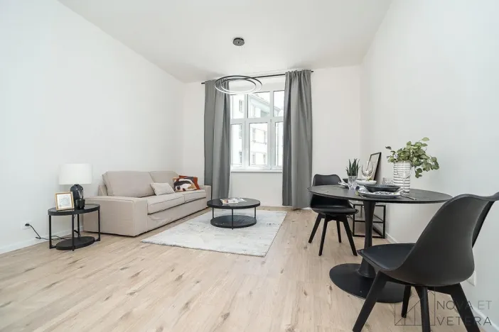 Pronájem bytu 2+kk, Praha - Libeň, Zenklova, 58 m2