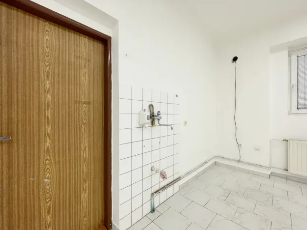 Pronájem obchodního prostoru, Olomouc - Nové Sady, Střední novosadská, 34 m2