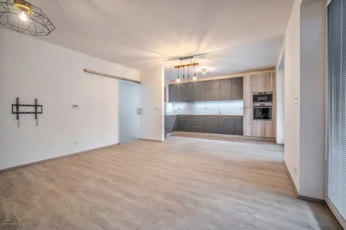 Pronájem rodinného domu, Praha - Hostavice, Hlinířská, 95 m2