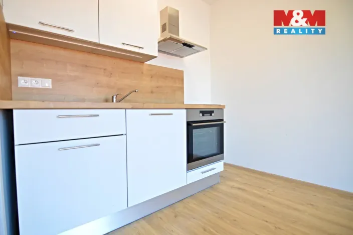 Pronájem bytu 2+kk, Hořice, Karla Kofránka, 37 m2