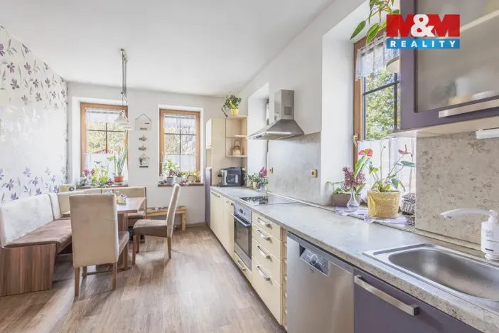 Prodej rodinného domu, Chřibská, 200 m2