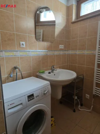 Pronájem bytu 2+kk, Karlovy Vary, Na Vyhlídce, 52 m2