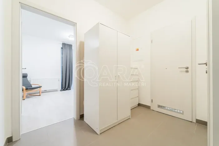 Pronájem bytu 1+kk, Praha - Karlín, U Mlýnského kanálu, 36 m2