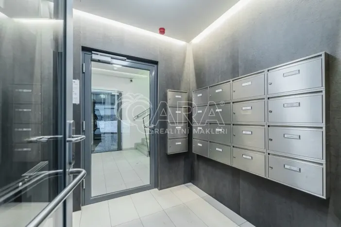 Pronájem bytu 1+kk, Praha - Karlín, U Mlýnského kanálu, 36 m2