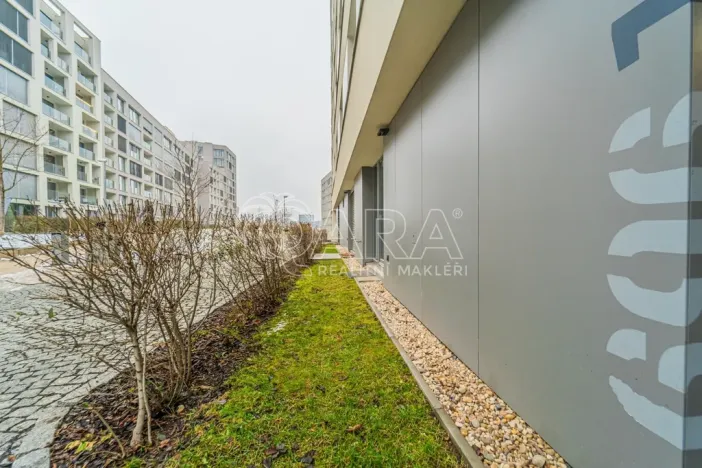 Pronájem bytu 1+kk, Praha - Karlín, U Mlýnského kanálu, 36 m2