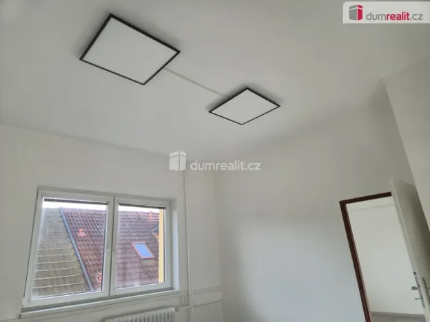 Pronájem komerční nemovitosti, České Budějovice - České Budějovice 2, Na Zlaté stoce, 31 m2