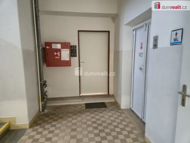 Pronájem komerční nemovitosti, České Budějovice - České Budějovice 2, Na Zlaté stoce, 31 m2