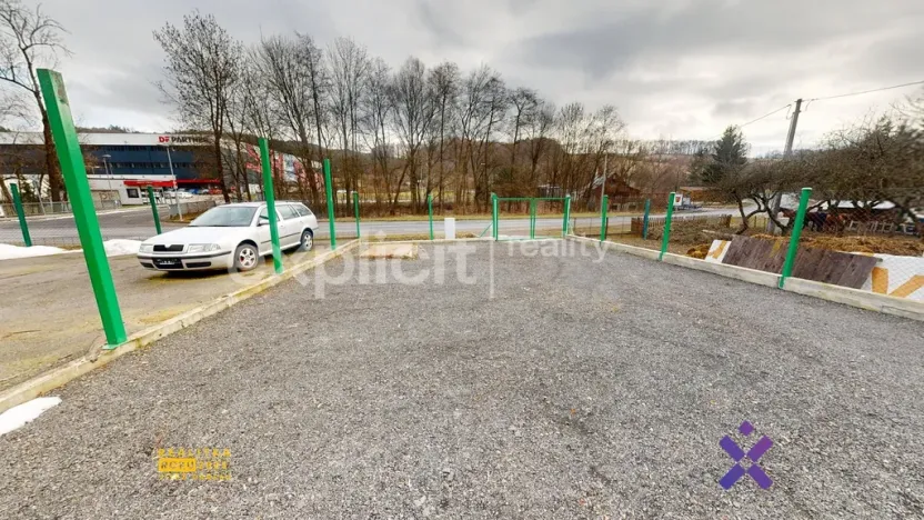 Pronájem komerčního pozemku, Neubuz, 200 m2