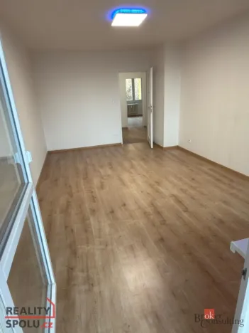 Pronájem bytu 3+1, Praha - Žižkov, Na Jarově, 69 m2