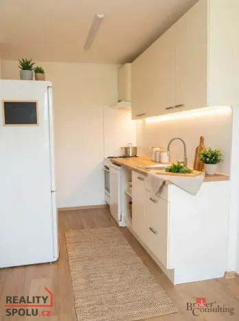 Pronájem bytu 3+1, Praha - Žižkov, Na Jarově, 69 m2