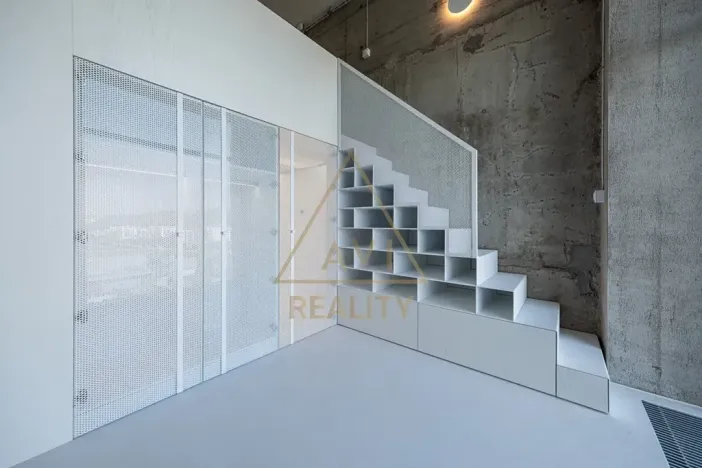 Pronájem atypického bytu, Praha - Modřany, Československého exilu, 41 m2