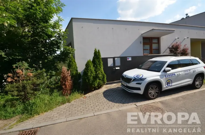 Pronájem bytu 1+kk, Praha - Hostivař, Na Plískavě, 47 m2