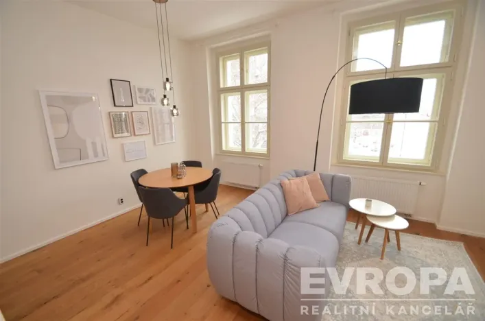 Pronájem bytu 2+kk, Praha - Karlín, Peckova, 55 m2