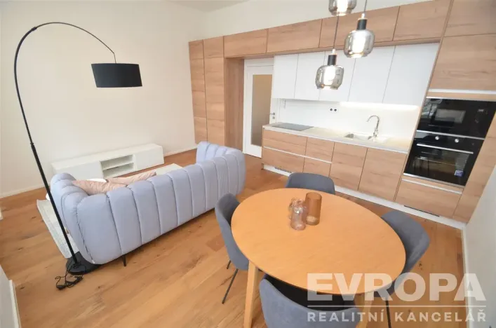 Pronájem bytu 2+kk, Praha - Karlín, Peckova, 55 m2