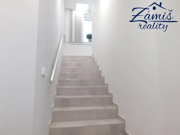 Pronájem kanceláře, Kladno, Slánská, 18 m2