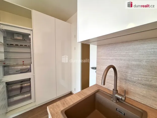 Pronájem bytu 1+kk, Praha - Háje, Výstavní, 32 m2