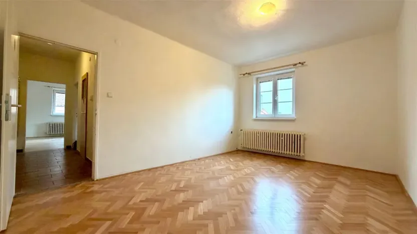 Pronájem bytu 2+1, Cheb, Jakubská, 56 m2