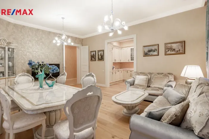 Prodej bytu 3+1, Karlovy Vary, Dr. Davida Bechera, 124 m2