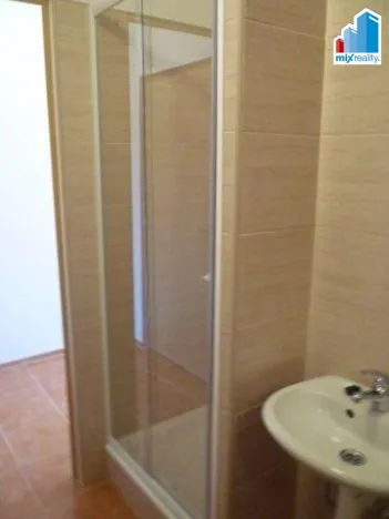 Pronájem bytu 1+kk, Plzeň - Doubravka, Na Dlouhých, 25 m2