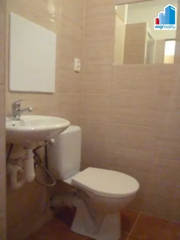 Pronájem bytu 1+kk, Plzeň - Doubravka, Na Dlouhých, 25 m2