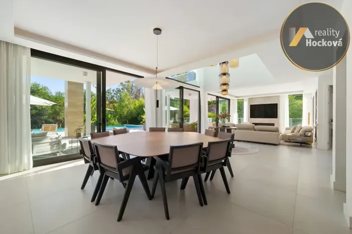 Prodej vily, Marbella, Španělsko, 611 m2