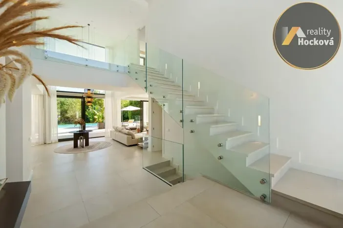 Prodej vily, Marbella, Španělsko, 611 m2