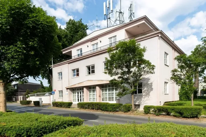 Prodej rodinného domu, Praha, 854 m2