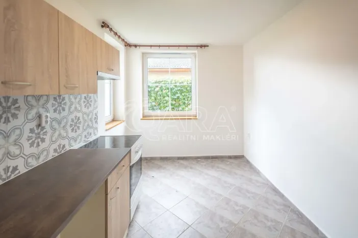 Pronájem bytu 2+1, Ovčáry, 60 m2