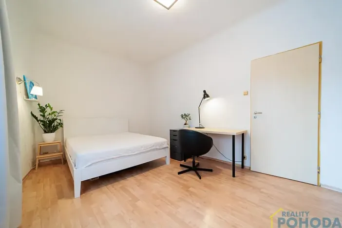 Pronájem bytu 2+1, Praha - Žižkov, Biskupcova, 69 m2