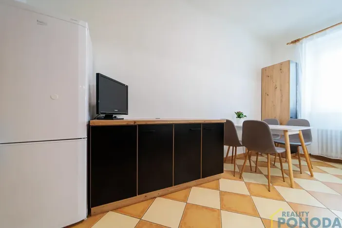 Pronájem bytu 2+1, Praha - Žižkov, Biskupcova, 69 m2