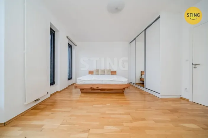 Pronájem bytu 3+kk, Ostrava, Biskupská, 102 m2