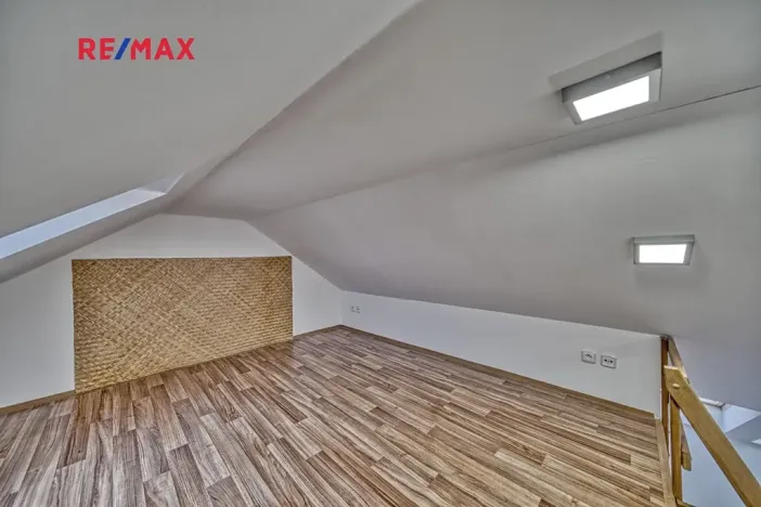 Prodej bytu 2+1, Poděbrady, Dr. Beneše, 54 m2