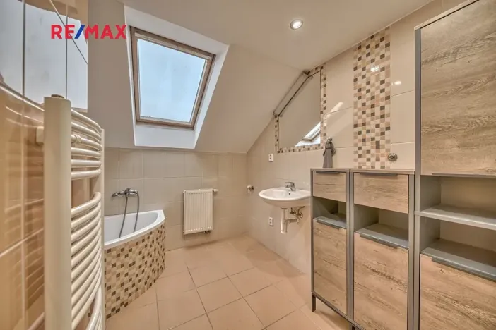 Prodej bytu 2+1, Poděbrady, Dr. Beneše, 54 m2