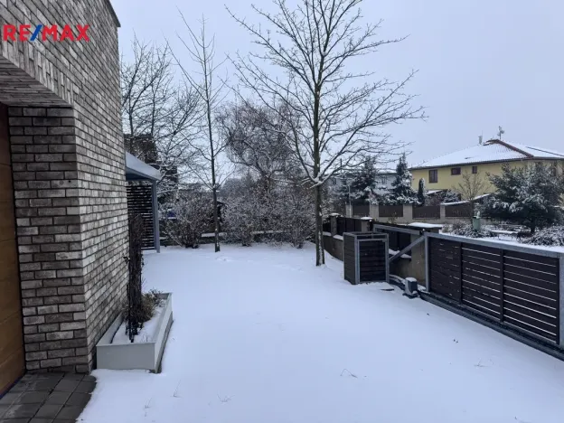 Prodej rodinného domu, Jesenice - Zdiměřice, V Podlesí, 184 m2