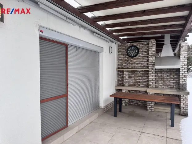 Prodej rodinného domu, Jesenice - Zdiměřice, V Podlesí, 184 m2