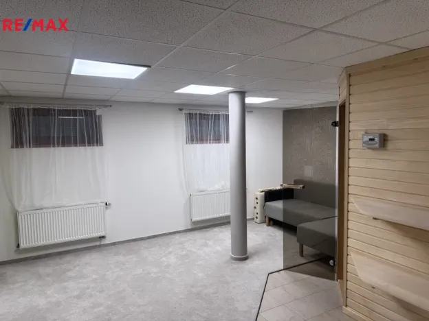 Prodej rodinného domu, Jesenice - Zdiměřice, V Podlesí, 184 m2