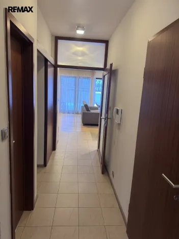 Prodej rodinného domu, Jesenice - Zdiměřice, V Podlesí, 184 m2