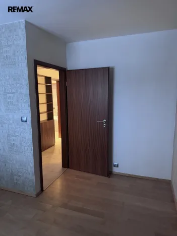 Prodej rodinného domu, Jesenice - Zdiměřice, V Podlesí, 184 m2