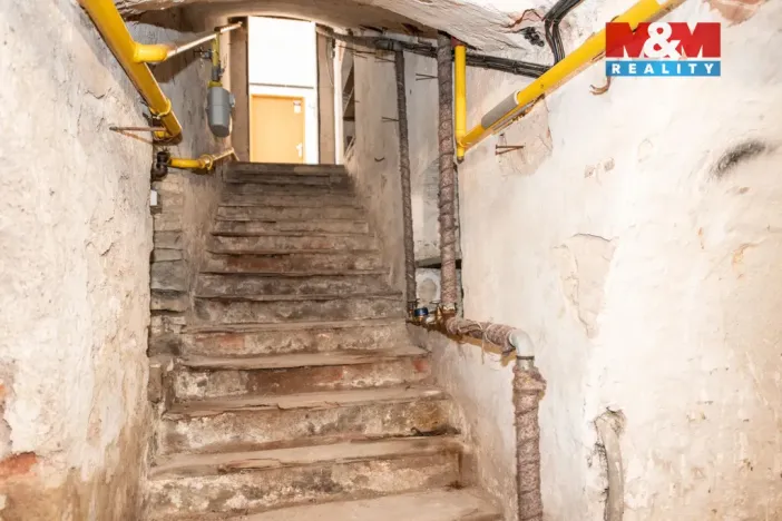 Pronájem skladu, Pardubice - Zelené Předměstí, 17. listopadu, 35 m2