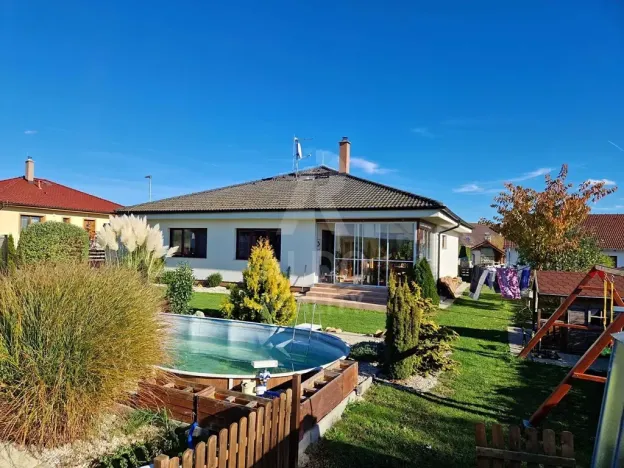 Prodej rodinného domu, Mydlovary, 222 m2