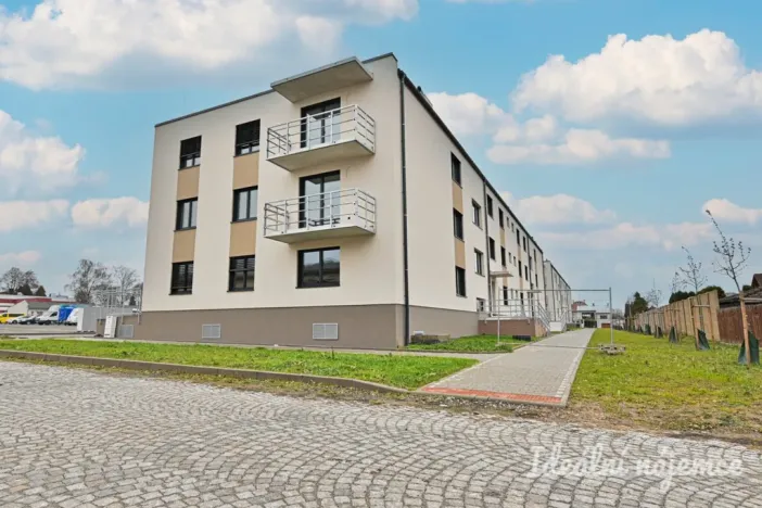 Pronájem bytu 2+kk, Dobřany, Dragounů, 39 m2