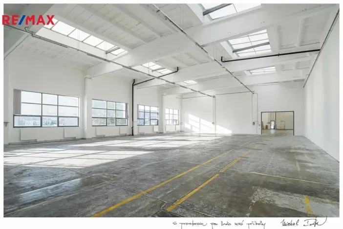 Pronájem výrobních prostor, Otrokovice, 1273 m2